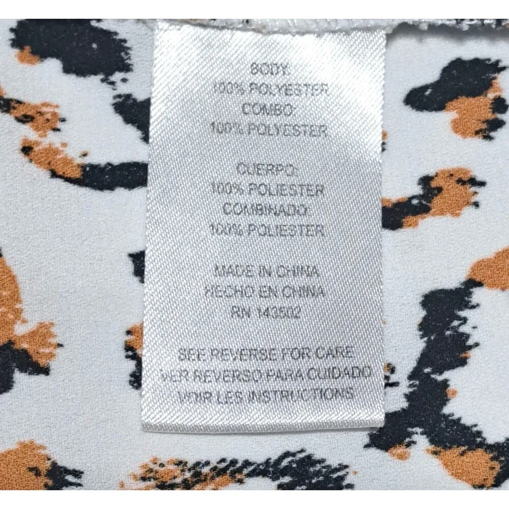 Finn & Grace Womens Button Front collared Shirt Leopard Print Size Medium - Picture 8 of 9